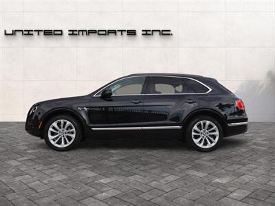 2019 Bentley Bentayga V8 - Photo 2 - Jacksonville, FL 32211