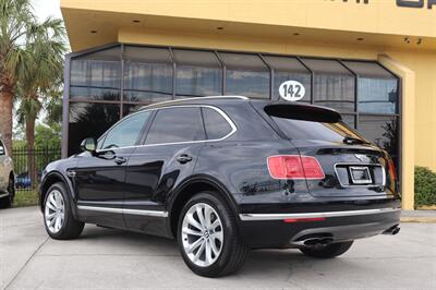 2019 Bentley Bentayga V8   - Photo 3 - Jacksonville, FL 32211