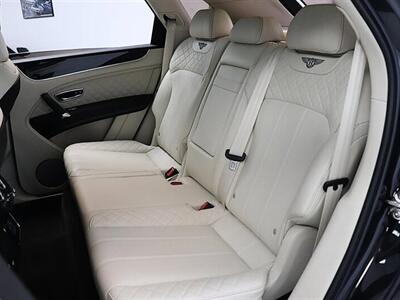 2019 Bentley Bentayga V8 - Photo 16 - Jacksonville, FL 32211