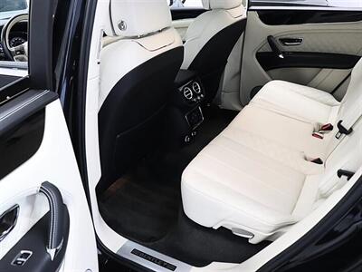 2019 Bentley Bentayga V8 - Photo 15 - Jacksonville, FL 32211