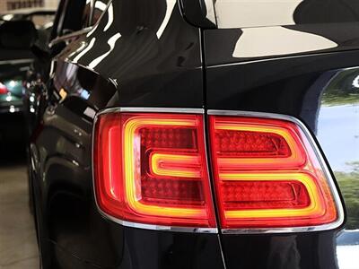 2019 Bentley Bentayga V8 - Photo 79 - Jacksonville, FL 32211