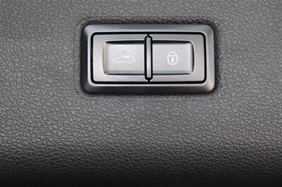 2019 Bentley Bentayga V8   - Photo 70 - Jacksonville, FL 32211