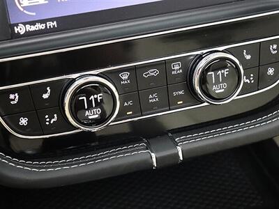 2019 Bentley Bentayga V8 - Photo 35 - Jacksonville, FL 32211