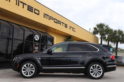 2019 Bentley Bentayga V8   - Photo 2 - Jacksonville, FL 32211