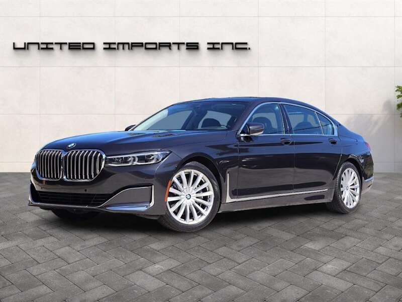 2022 BMW 7 Series 740i