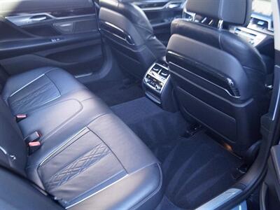 2022 BMW 7 Series 740i   - Photo 13 - Jacksonville, FL 32211