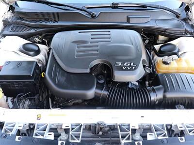 2011 Dodge Challenger SE   - Photo 32 - Jacksonville, FL 32211