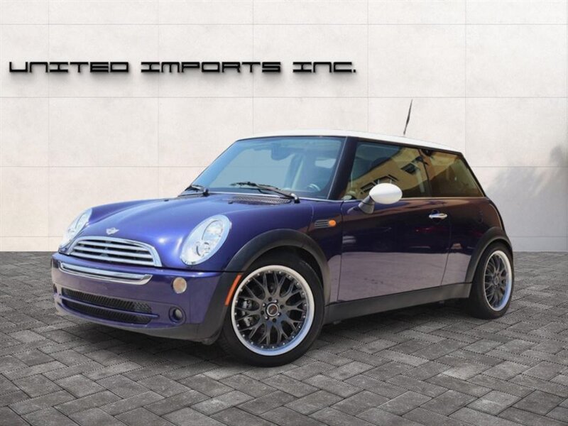 2005 MINI Cooper   - Photo 1 - Jacksonville, FL 32211