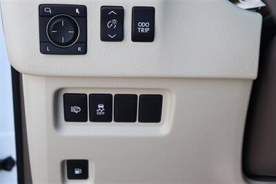 2018 Lexus GX AWD  Premium - Photo 38 - Jacksonville, FL 32211