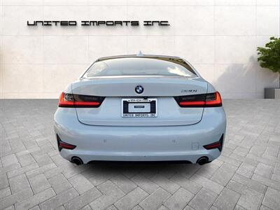 2020 BMW 330i   - Photo 4 - Jacksonville, FL 32211