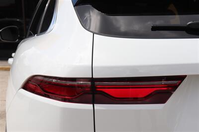 2024 Jaguar F-PACE P250 R-Dynamic S   - Photo 53 - Jacksonville, FL 32211