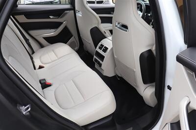 2024 Jaguar F-PACE P250 R-Dynamic S   - Photo 14 - Jacksonville, FL 32211