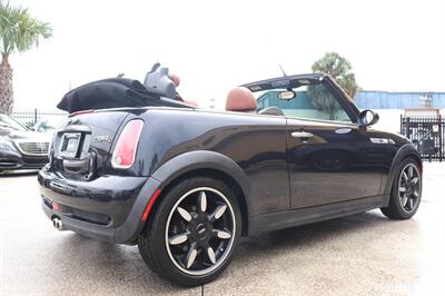 2008 MINI Cooper S - Photo 8 - Jacksonville, FL 32211