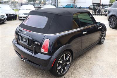 2008 MINI Cooper S - Photo 14 - Jacksonville, FL 32211