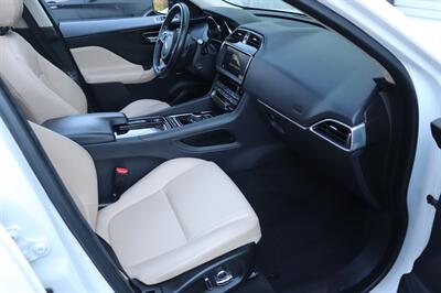 2020 Jaguar F-PACE 25t Premium - Photo 11 - Jacksonville, FL 32211