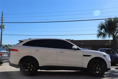 2020 Jaguar F-PACE 25t Premium - Photo 6 - Jacksonville, FL 32211