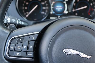 2020 Jaguar F-PACE 25t Premium - Photo 33 - Jacksonville, FL 32211
