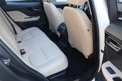 2020 Jaguar F-PACE 25t Premium - Photo 13 - Jacksonville, FL 32211
