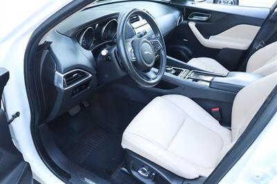 2020 Jaguar F-PACE 25t Premium - Photo 9 - Jacksonville, FL 32211