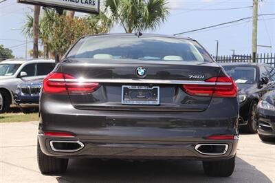 2018 BMW 7 Series 740i   - Photo 4 - Jacksonville, FL 32211