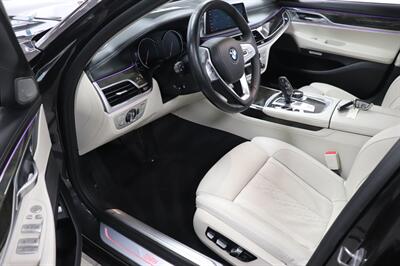 2018 BMW 7 Series 740i   - Photo 9 - Jacksonville, FL 32211