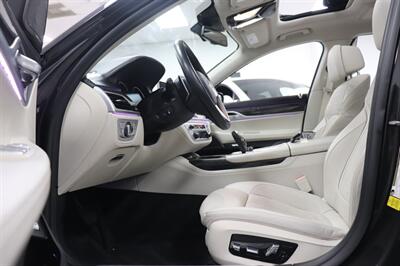 2018 BMW 7 Series 740i   - Photo 17 - Jacksonville, FL 32211