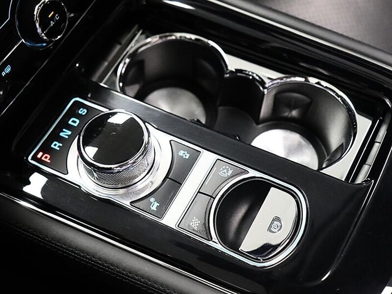 2015 Jaguar XJ Portfolio - Photo 35