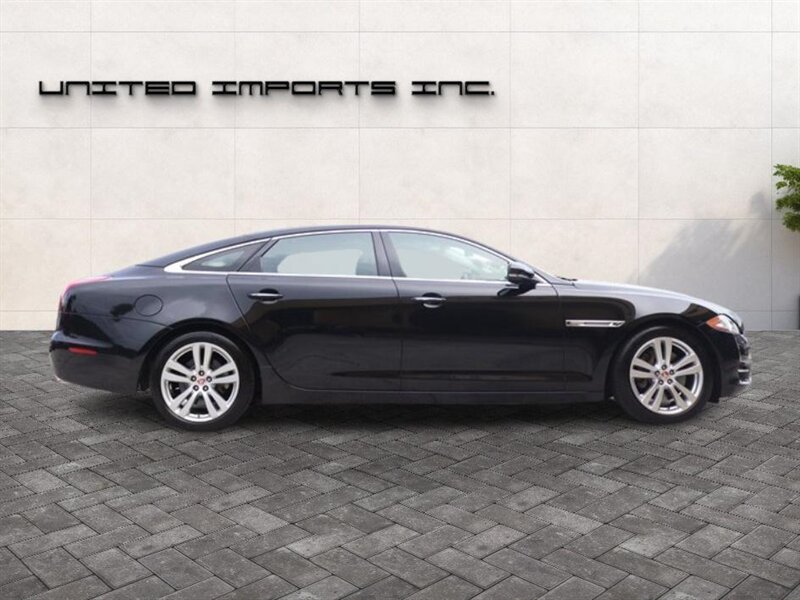 2015 Jaguar XJ Portfolio - Photo 8