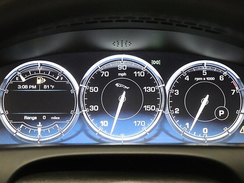 2015 Jaguar XJ Portfolio - Photo 39