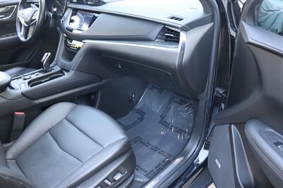 2021 Cadillac XT5 Premium Luxury   - Photo 11 - Jacksonville, FL 32211