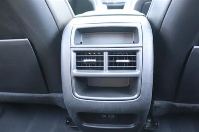 2021 Cadillac XT5 Premium Luxury   - Photo 16 - Jacksonville, FL 32211