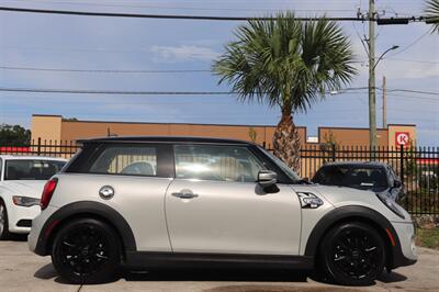 2020 MINI Cooper S - Photo 6 - Jacksonville, FL 32211