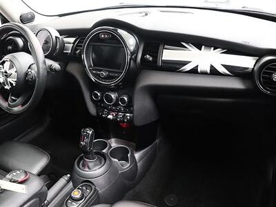 2020 MINI Cooper S Cooper S - Photo 19 - Jacksonville, FL 32211