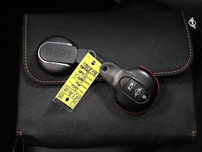 2020 MINI Cooper S Cooper S - Photo 32 - Jacksonville, FL 32211