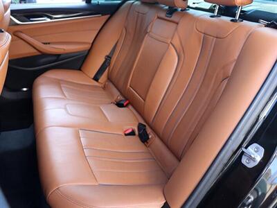 2018 BMW 5 Series 540i   - Photo 17 - Jacksonville, FL 32211