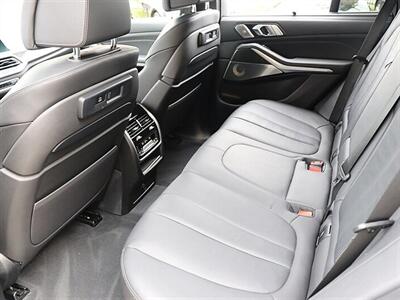 2021 BMW X5 M50i xDrive - Photo 14 - Jacksonville, FL 32211