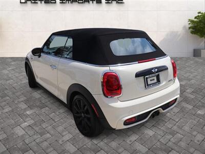 2016 MINI Convertible Cooper S - Photo 10 - Jacksonville, FL 32211