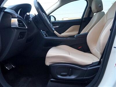 2017 Jaguar F-PACE 35t Premium   - Photo 17 - Jacksonville, FL 32211