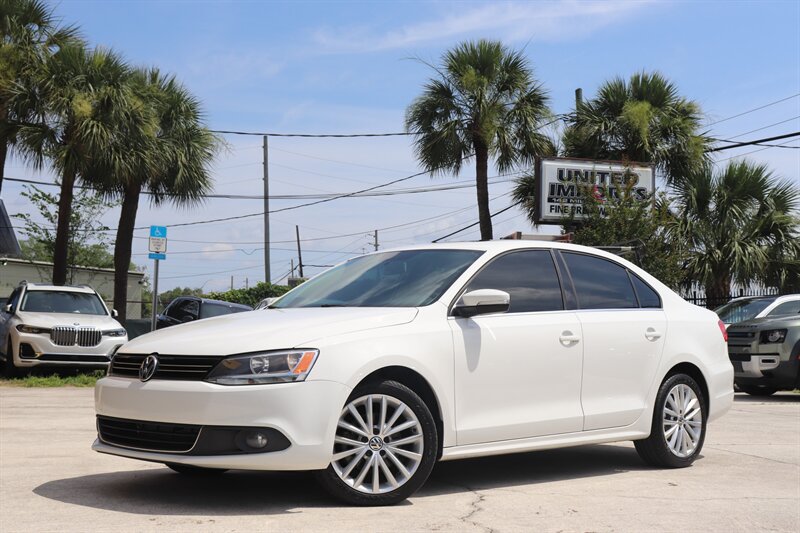 2013 Volkswagen Jetta SEL PZEV   - Photo 1 - Jacksonville, FL 32211