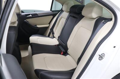 2013 Volkswagen Jetta SEL PZEV - Photo 17 - Jacksonville, FL 32211