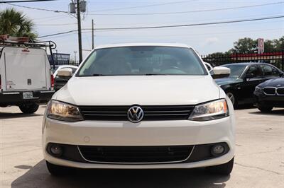 2013 Volkswagen Jetta SEL PZEV - Photo 2 - Jacksonville, FL 32211