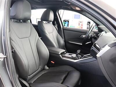 2020 BMW 3 Series 330i - Photo 13 - Jacksonville, FL 32211
