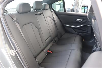 2020 BMW 3 Series 330i   - Photo 15 - Jacksonville, FL 32211