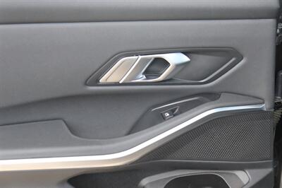 2020 BMW 3 Series 330i   - Photo 19 - Jacksonville, FL 32211