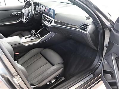 2020 BMW 3 Series 330i - Photo 12 - Jacksonville, FL 32211