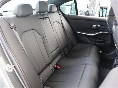 2020 BMW 3 Series 330i - Photo 15 - Jacksonville, FL 32211