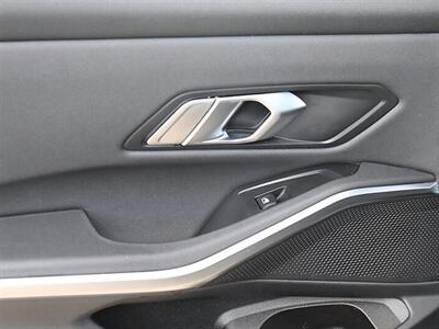 2020 BMW 3 Series 330i - Photo 19 - Jacksonville, FL 32211