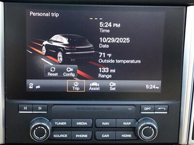 2018 Porsche Macan S   - Photo 21 - Jacksonville, FL 32211