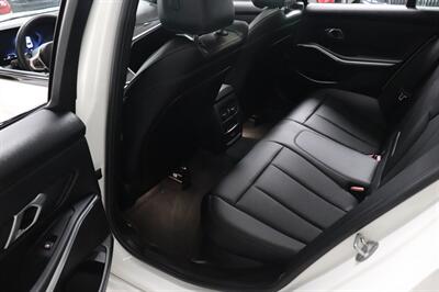 2024 BMW 3 Series 330i   - Photo 16 - Jacksonville, FL 32211