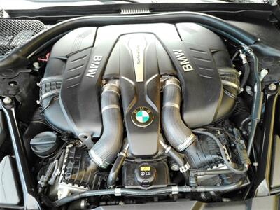 2018 BMW 750i xDrive  M Sport - Photo 25 - Jacksonville, FL 32211